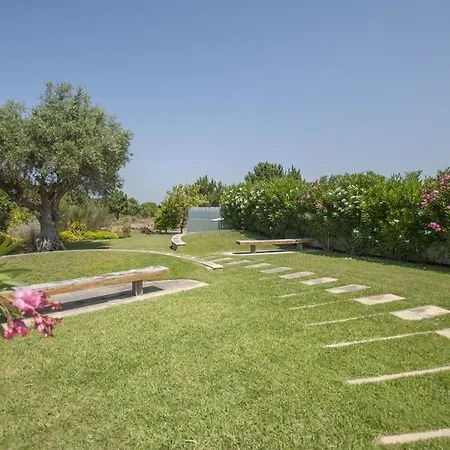 Gemeo Dois - Wonderful Contemporary 3 Bedroom For 8 People - Quiet Location - Private Sw *