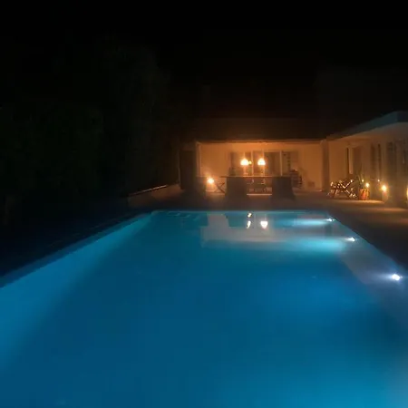 Gemeo Dois - Wonderful Contemporary 3 Bedroom For 8 People - Quiet Location - Private Sw * Lisbon