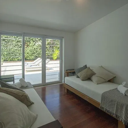 Gemeo Dois - Wonderful Contemporary 3 Bedroom For 8 People - Quiet Location - Private Sw * Lisbon